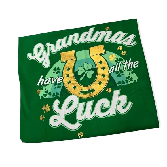 St Patricks Day Women's‎ Grandmas Have All The Luck Green T-Shirt Plus Size 2X - Picture 7 of 7